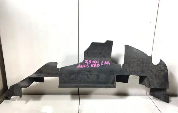 Audi A6 Allroad C5 Intercooler air guide/duct channel 4B0121283Q