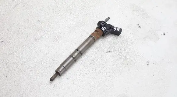 Audi A6 S6 C7 4G Fuel injector 059130277CD 0445117022