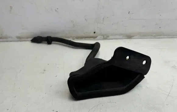 Maserati Levante Other engine bay part 670033500