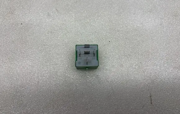 Peugeot 407 Hazard warning light relay 12V35A03531