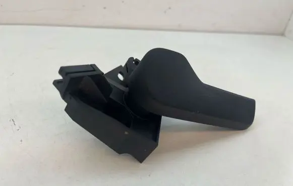 Volkswagen PASSAT B6 Engine bonnet (hood) release handle 1J1823533C