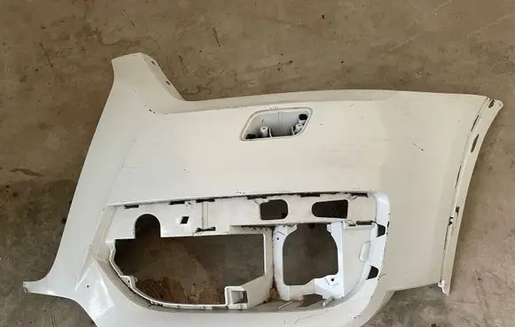 Audi Q3 8U Front bumper corner part panel trim 8U0807487