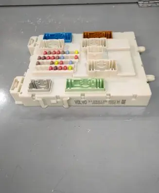Volvo V40 Fuse module 31394135