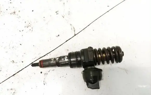 Skoda Octavia Mk2 (1Z) Fuel injector 0414720215