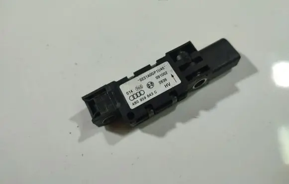Volkswagen Touareg I Airbag deployment crash/impact sensor 0231A0GP1U46
