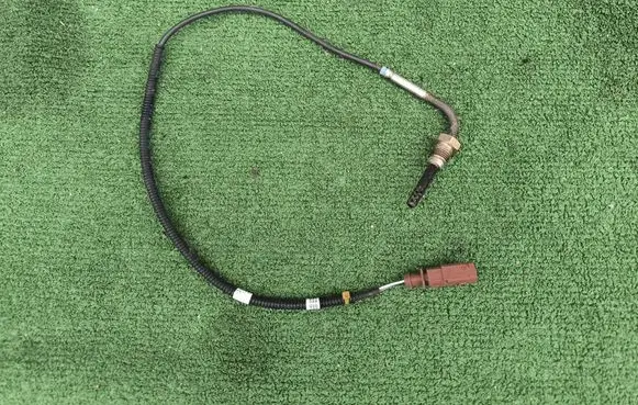 Volkswagen Transporter - Caravelle T5 Exhaust gas temperature sensor 03G906088AQ