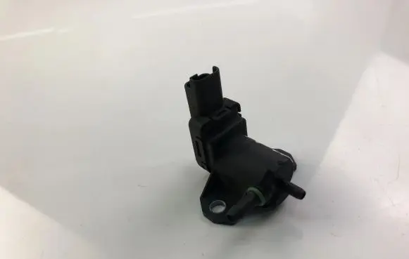 Volvo V50 Turbo solenoid valve 9688124580