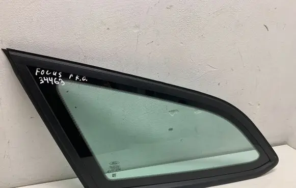 Ford Focus Rear side window BM51N297B01 43R001582