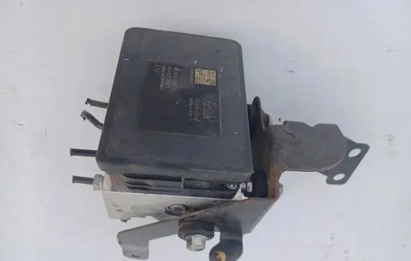 Mitsubishi Outlander ABS Pump 4670A990