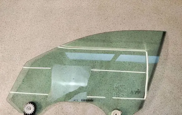 BMW 3 GT F34 Front door window/glass (coupe) 