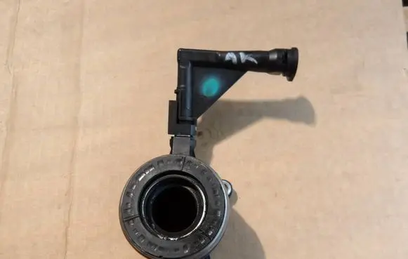 Opel Astra K Clutch slave cylinder 55583088