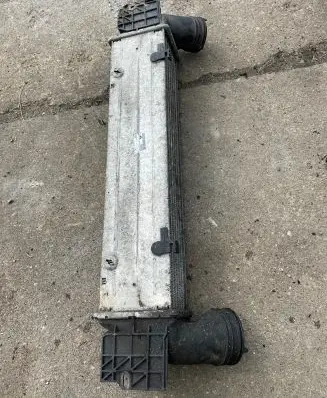 BMW 3 E90 E91 Intercooler radiator 3296399