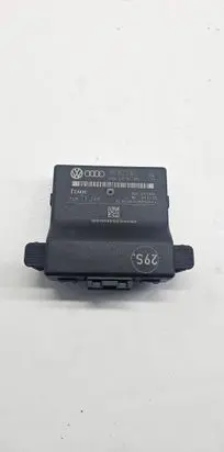Volkswagen Touran I Gateway control module 1K0907530E 1K0907951