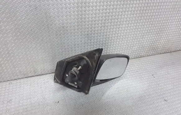 Toyota Yaris Manual wing mirror E1010673