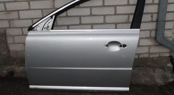 Volvo S80 Front door 42626