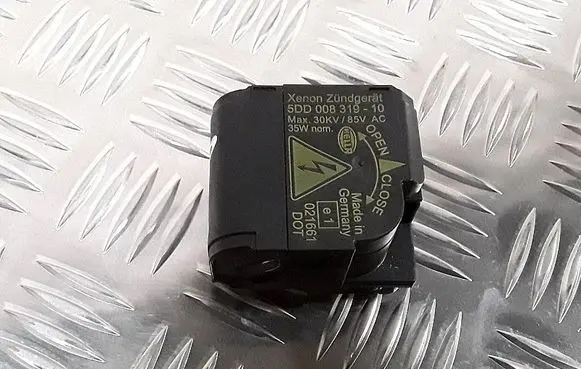 Xenon control unit/module