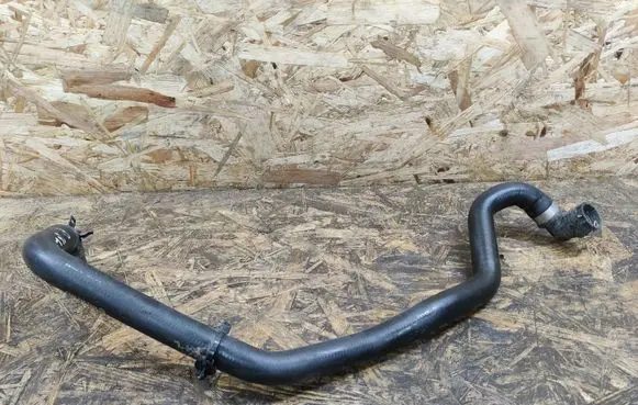 Mercedes-Benz A W176 Engine coolant pipe/hose A2468303396