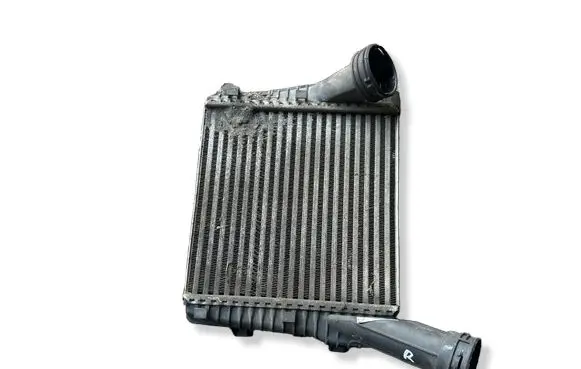 Audi Q7 4L Intercooler radiator 7L6145804A