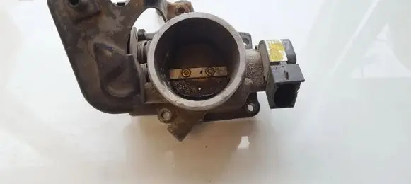 Ford Mondeo MK I Throttle valve 938F9B989