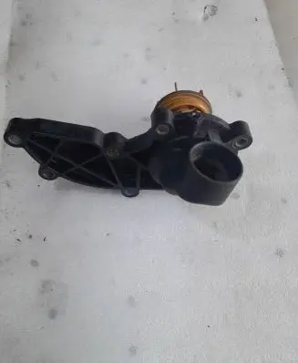 Audi A6 S6 C7 4G Thermostat 06E121111