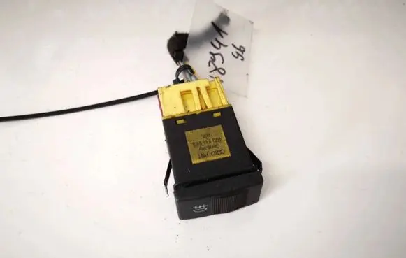 Fog light switch