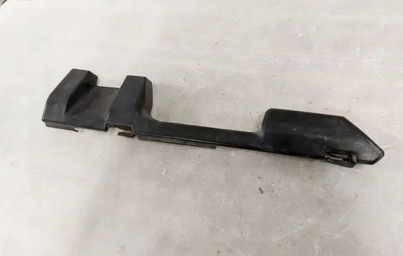 Hyundai Veloster Brake cooling air channel/duct 29134-2V500