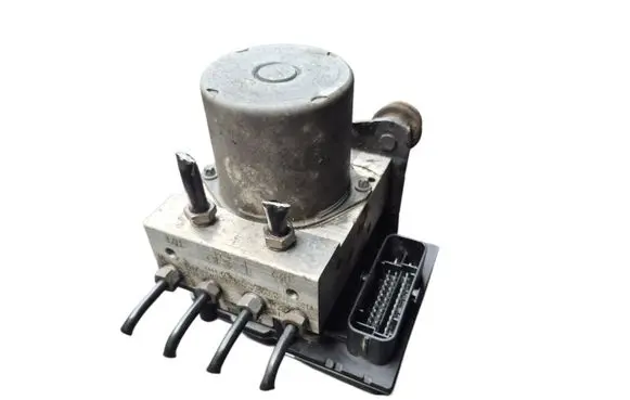Audi A4 S4 B8 8K ABS Pump 8K0907379AC