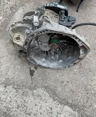 Renault Master III Manual 6 speed gearbox PF6066