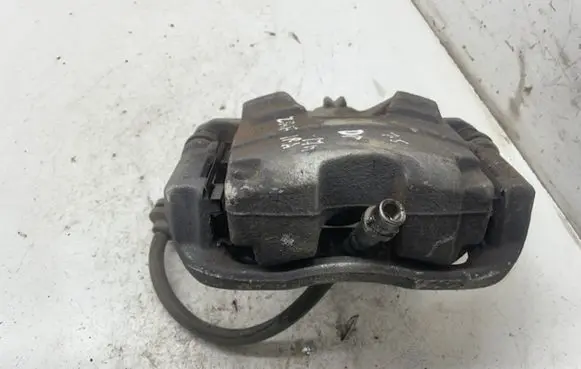 Opel Zafira C Front brake caliper 13430603