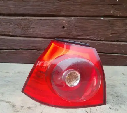 Volkswagen Golf V Rear/tail lights 89031819