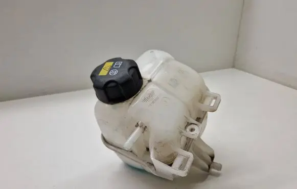 BMW i3 Coolant expansion tank/reservoir 7823626