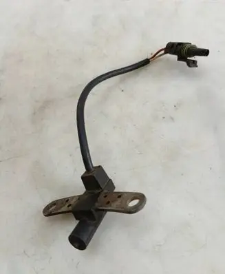 Volvo 850 Crankshaft position sensor 10175018 93127