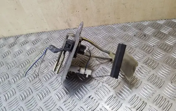 Toyota Avensis T220 Fuel level sensor 