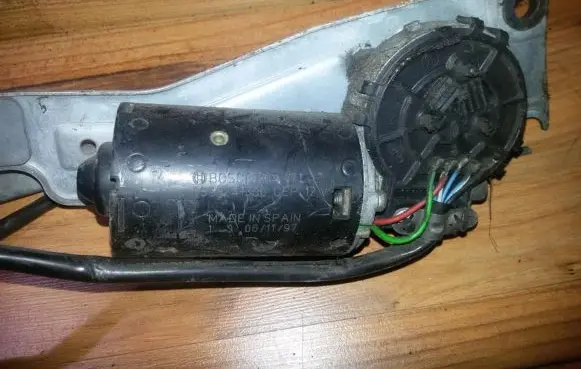 Citroen Xsara Wiper motor 0390241356