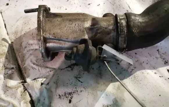 Audi A6 S6 C5 4B Throttle valve 4B0145950