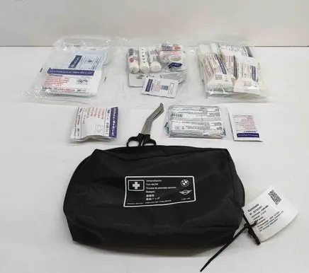 BMW iX3 G08 First aid kit 7261178