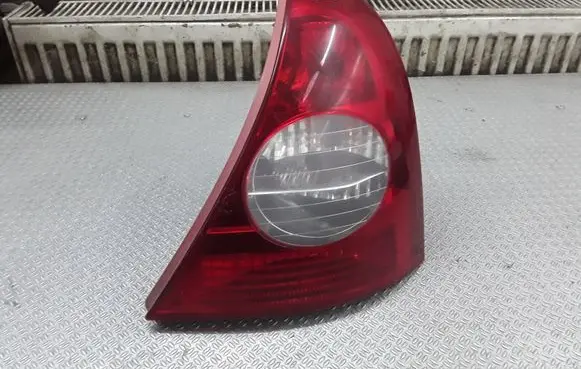 Renault Clio II Rear/tail lights 