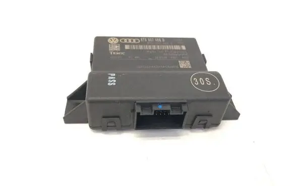 Audi A4 S4 B8 8K Gateway control module 8T0907468D