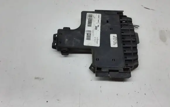 Citroen C4 I Picasso Fuse module 9662914480