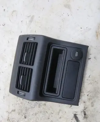 Jaguar XE Rear air vent grill GMAUTO4574097
