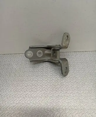 Hyundai Tucson TL Front door upper hinge 