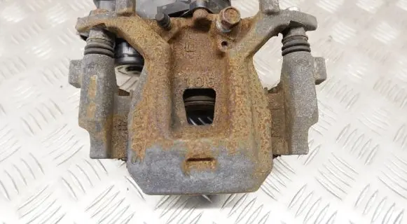 Lexus ES 250 - 300 - 330 Rear brake caliper 4785033270 4782210030 4631033010
