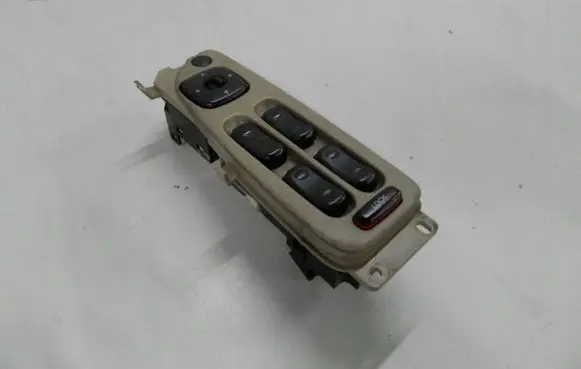 Mazda Xedos 9 Electric window control switch TA01684L6A8