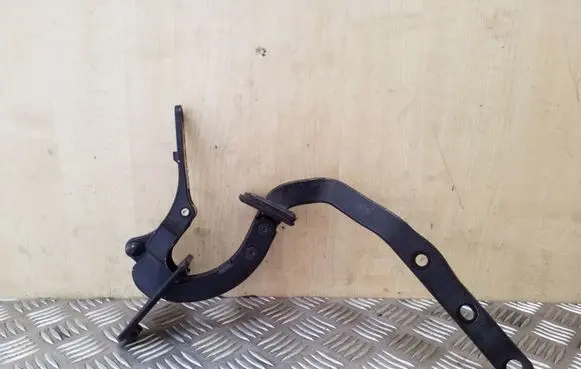 Volvo V70 Tailgate/trunk/boot hinge 8643157
