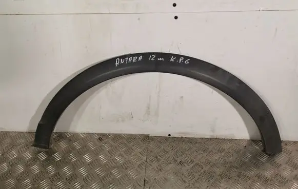 Rear fender molding trim