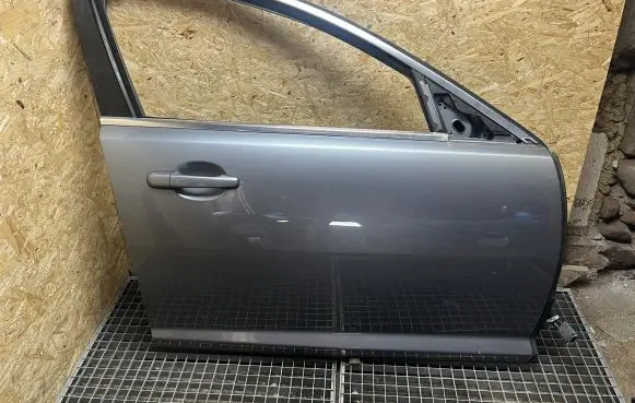 Jaguar XF X250 Front door 8X23F2022AG