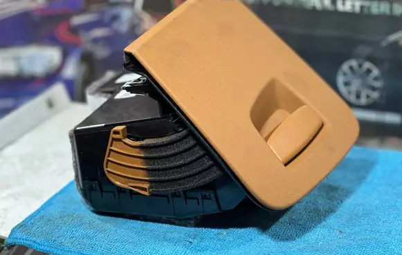 BMW 5 G30 G31 G38 Glove box 6997932