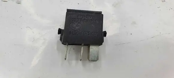 BMW 5 E39 Other relay 61361393412