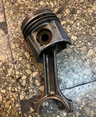 Renault Laguna II Piston 087093