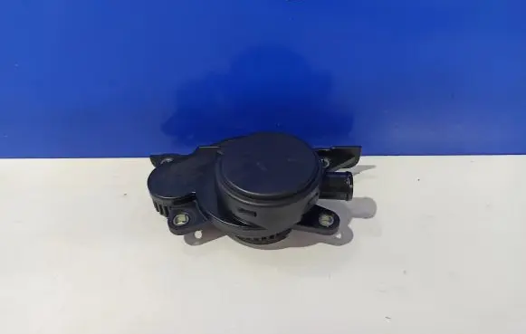 Mercedes-Benz C W203 Oil breather separator A6110160334
